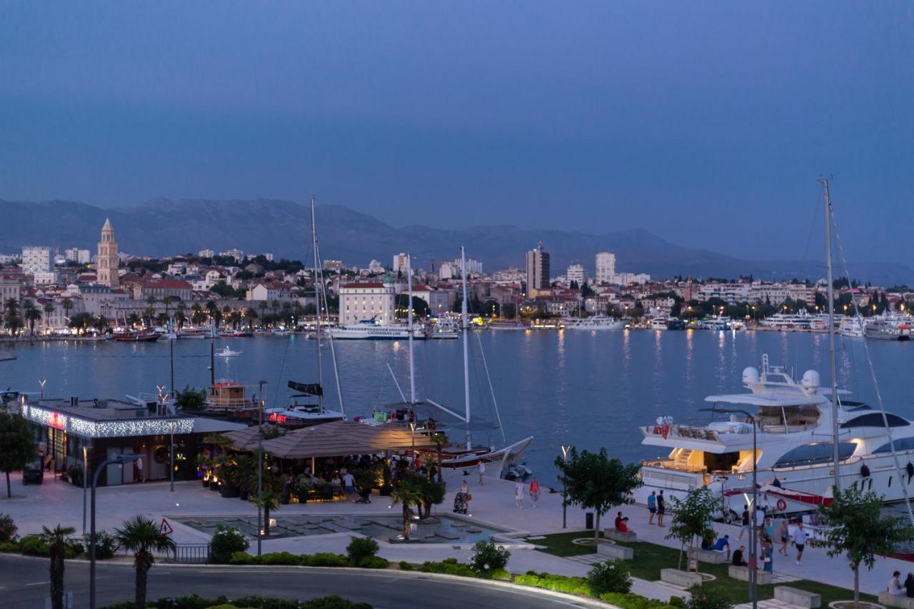 Sun And Sea Deluxe Apartments Сплит Екстериор снимка