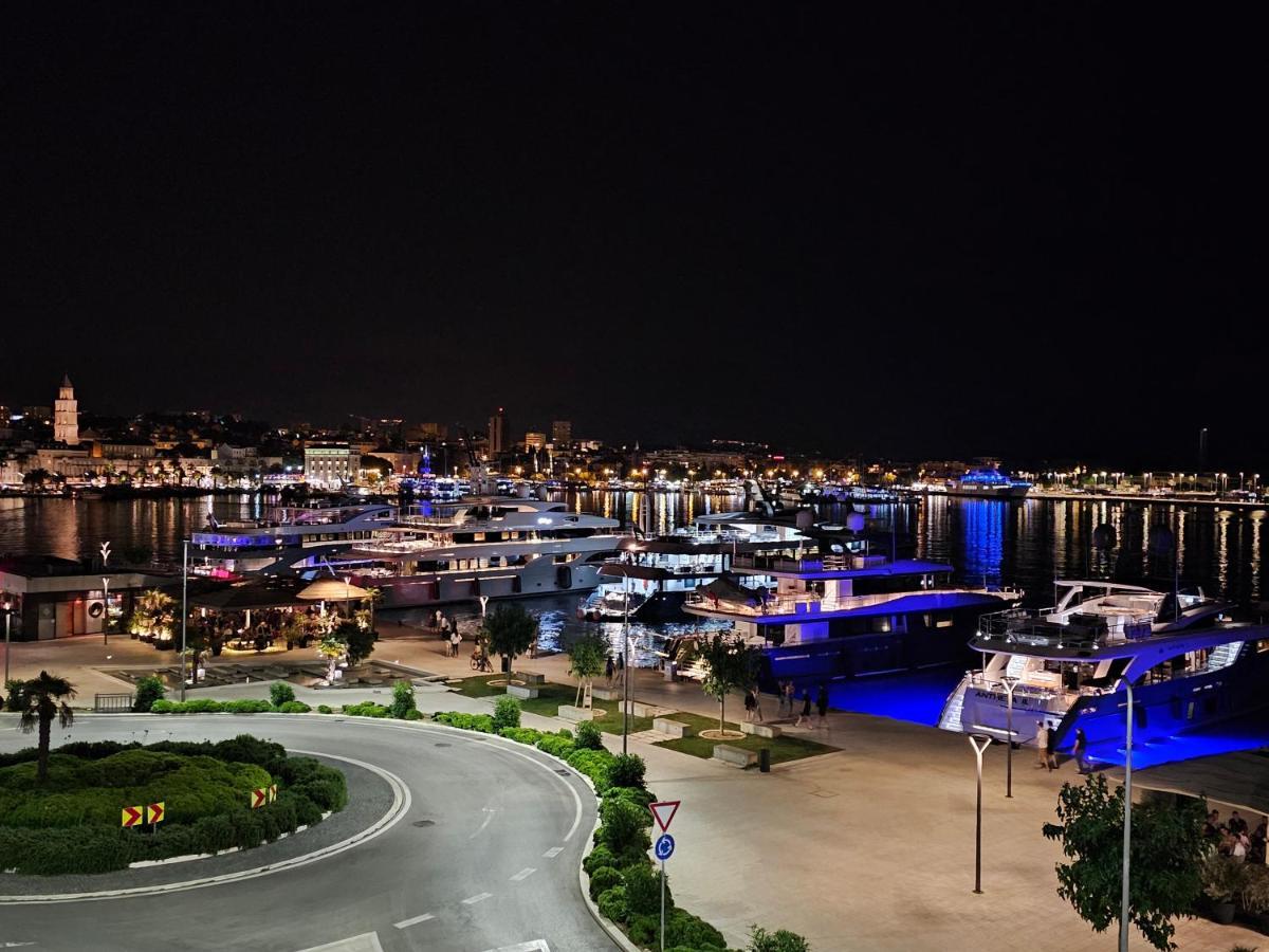 Sun And Sea Deluxe Apartments Сплит Екстериор снимка