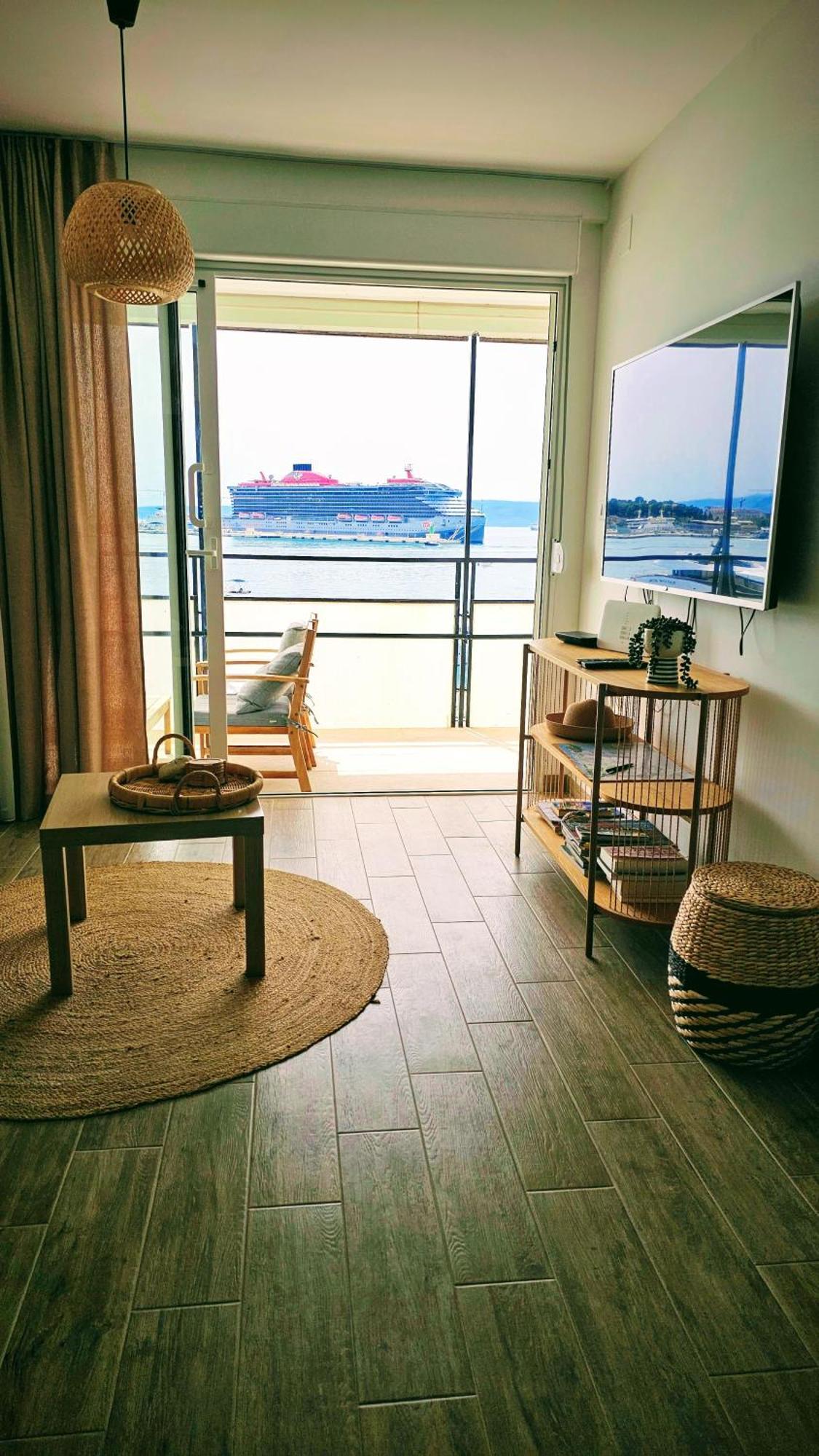 Sun And Sea Deluxe Apartments Сплит Екстериор снимка